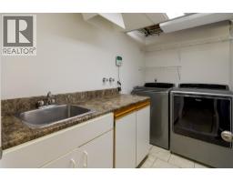 877 Toovey Road, Kelowna, British Columbia  V1X 6R2 - Photo 30 - 10394293