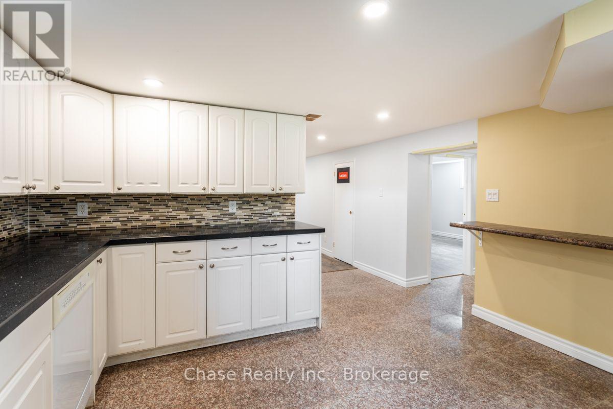 402 Guelph Line, Burlington (Brant), Ontario  L7R 3L4 - Photo 12 - W13593836