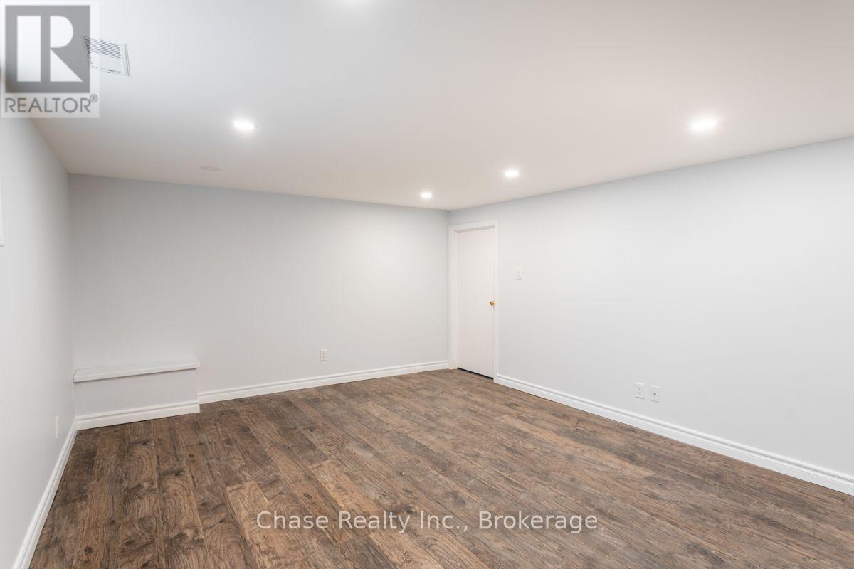 402 Guelph Line, Burlington (Brant), Ontario  L7R 3L4 - Photo 17 - W13593836
