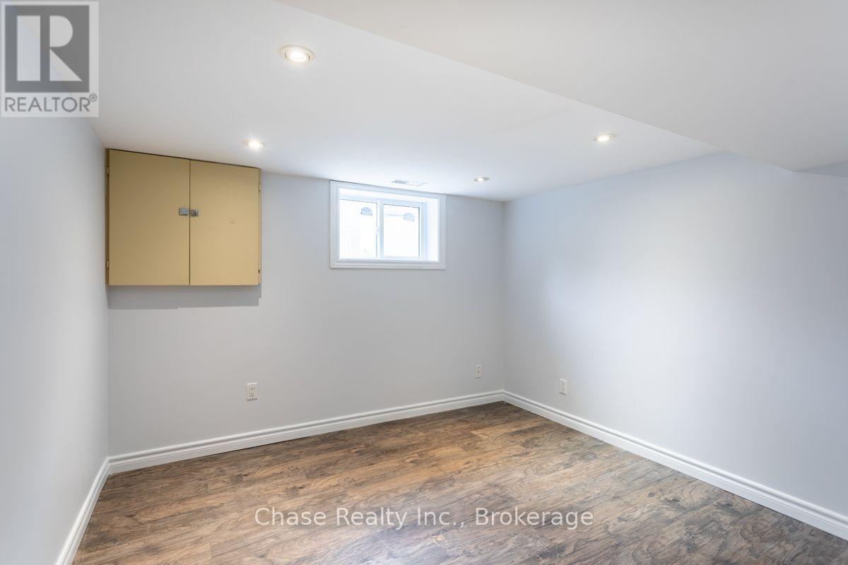402 Guelph Line, Burlington (Brant), Ontario  L7R 3L4 - Photo 20 - W13593836
