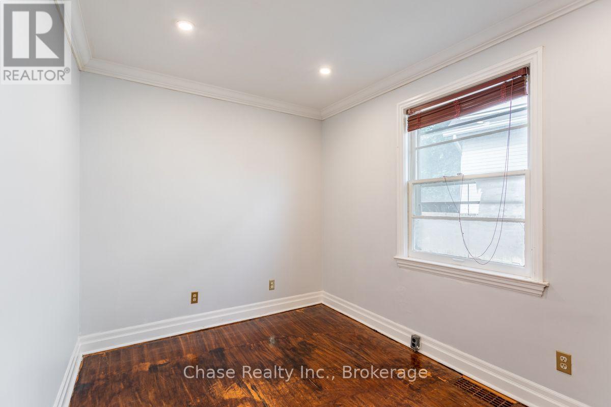 402 Guelph Line, Burlington (Brant), Ontario  L7R 3L4 - Photo 4 - W13593836