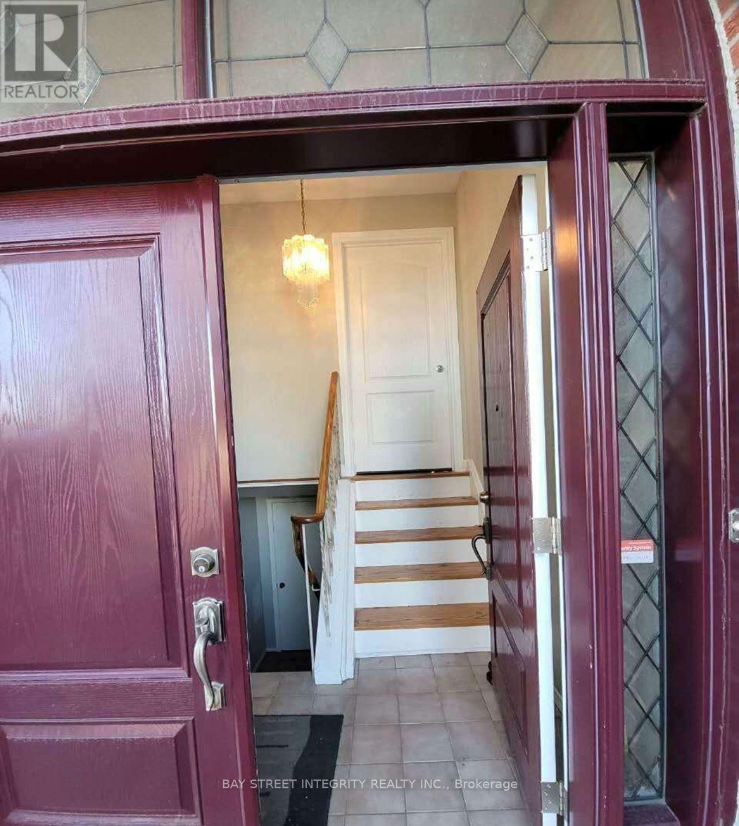 Main - 61 Chartland Boulevard S, Toronto, Ontario  M1S 2R5 - Photo 2 - E13593664