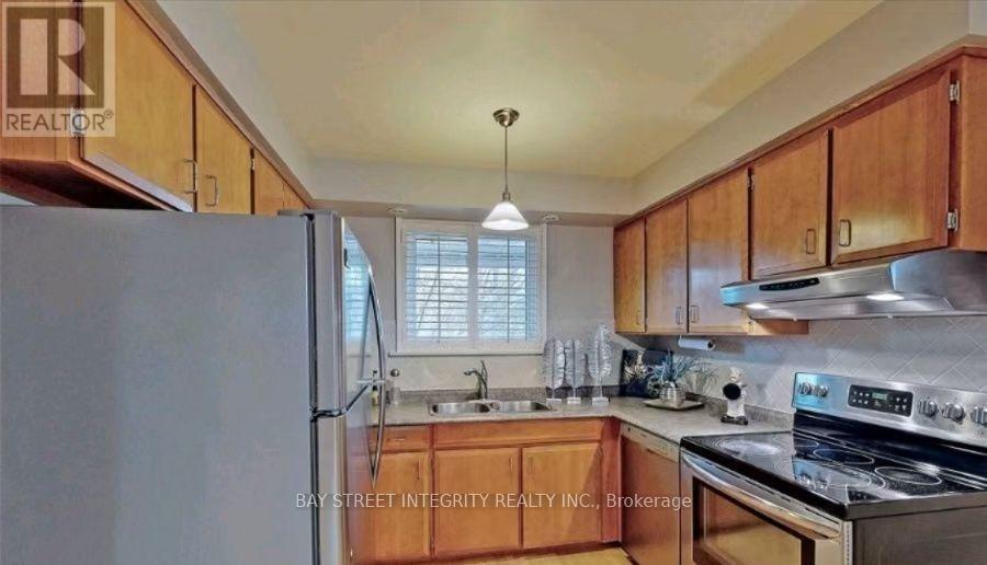 Main - 61 Chartland Boulevard S, Toronto, Ontario  M1S 2R5 - Photo 5 - E13593664
