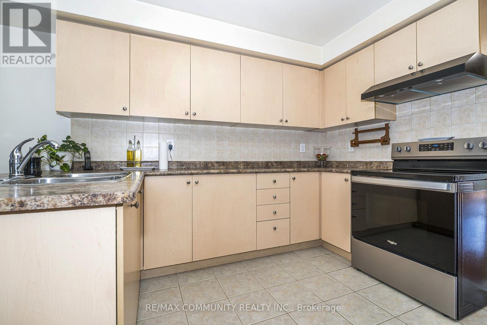 209 Old Harwood Avenue, Ajax, Ontario  L1Z 1N7 - Photo 16 - E13593784