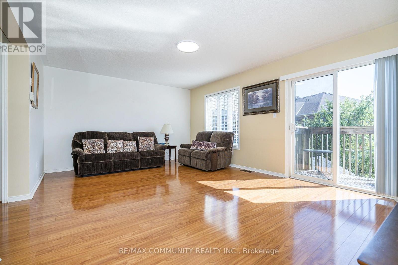 209 Old Harwood Avenue, Ajax, Ontario  L1Z 1N7 - Photo 9 - E13593784