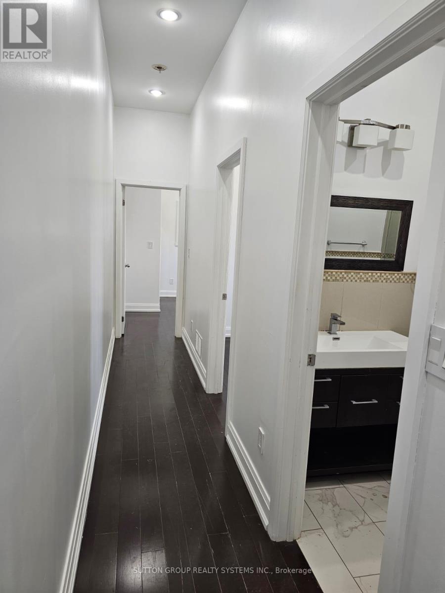 2 - 924 Danforth Avenue, Toronto, Ontario  M4J 1L9 - Photo 14 - E13593492