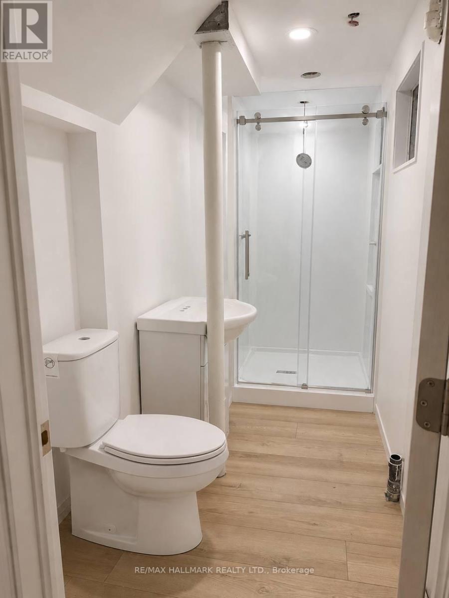 Basement A - 68 Child Drive, Aurora, Ontario  L4G 1Y7 - Photo 6 - N13593714