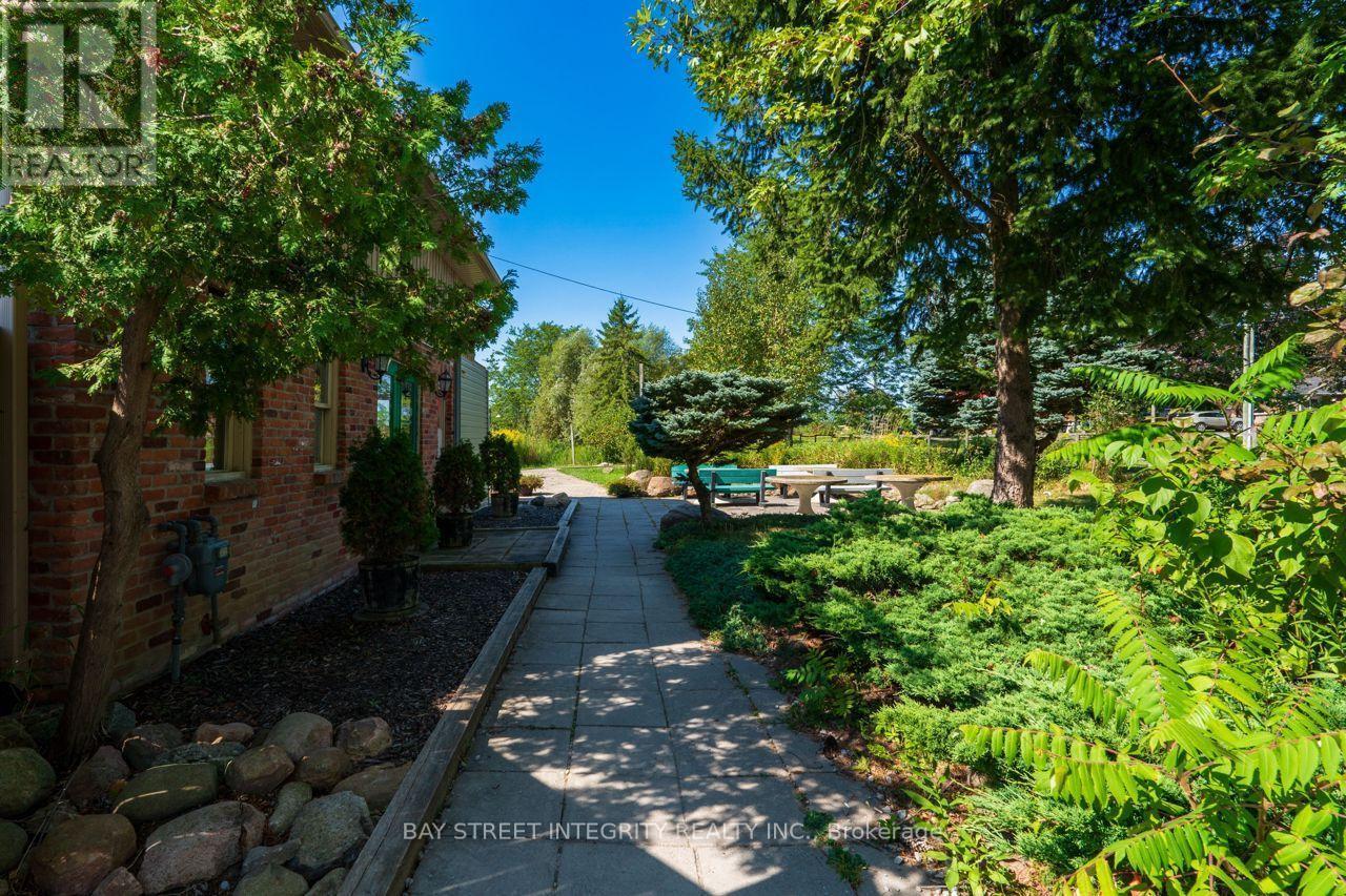 1661 Metro Road N, Georgina, Ontario  L0E 1L0 - Photo 9 - N13593764