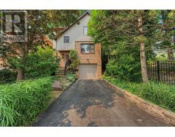 176B COLLIER STREET, Barrie, Ontario