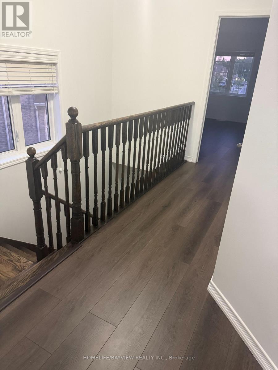 Main Floor - 22 Edsel Road, Brampton, Ontario  L7A 4K6 - Photo 3 - W13593774