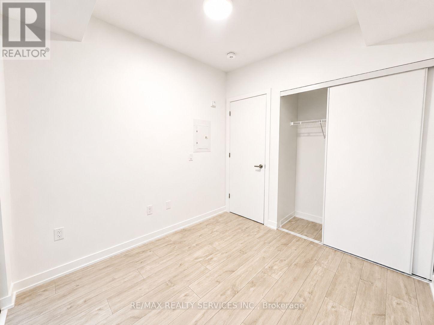 301 - 740 Whitlock Avenue, Milton, Ontario  L9E 2B6 - Photo 7 - W13593790