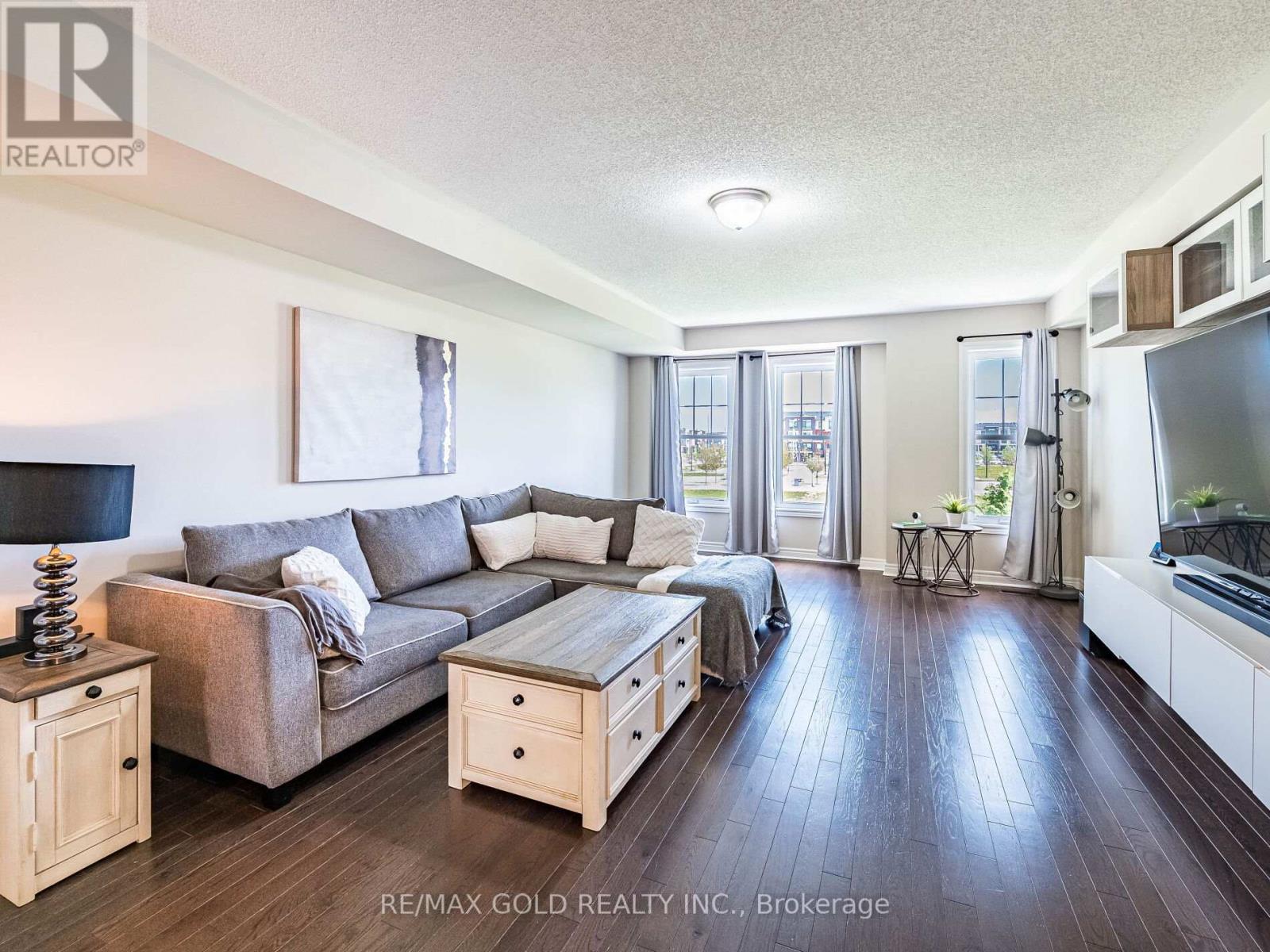 19 Sudeley Lane, Brampton, Ontario  L7A 4Z7 - Photo 9 - W13593800