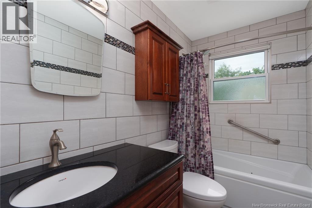 130 Sunrise Esates Drive, New Maryland, New Brunswick  E3C 1G6 - Photo 15 - NB144541