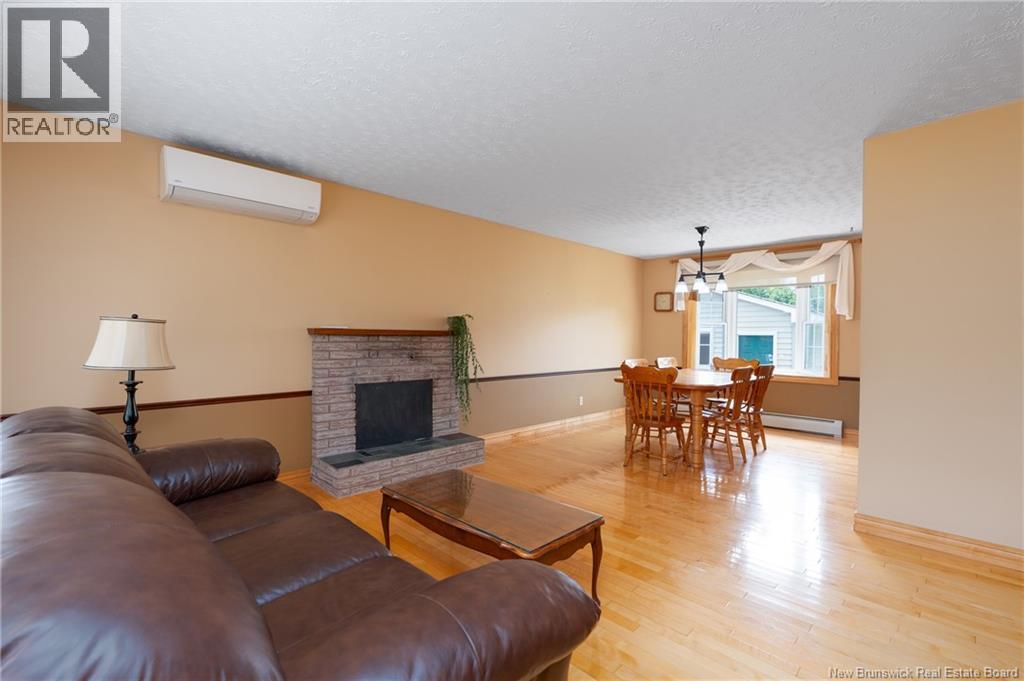 130 Sunrise Esates Drive, New Maryland, New Brunswick  E3C 1G6 - Photo 4 - NB144541