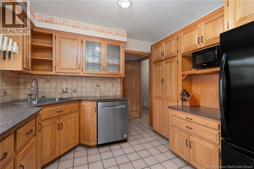 130 Sunrise Esates Drive, New Maryland, New Brunswick  E3C 1G6 - Photo 9 - NB144541