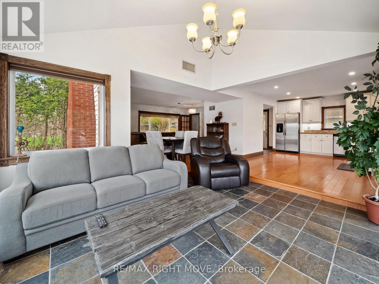 1012 Cowbell Lane, Gravenhurst, Ontario  P0E 1N0 - Photo 13 - X13582412