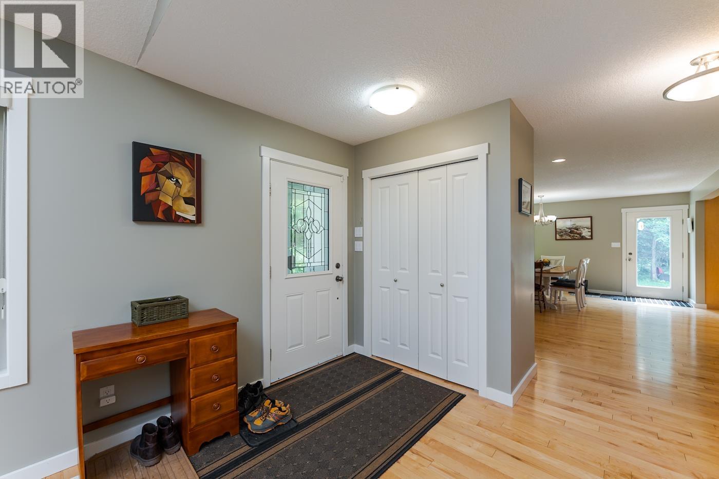 8905 Christina Road, Prince George, British Columbia  V2K 5J4 - Photo 2 - R3148916