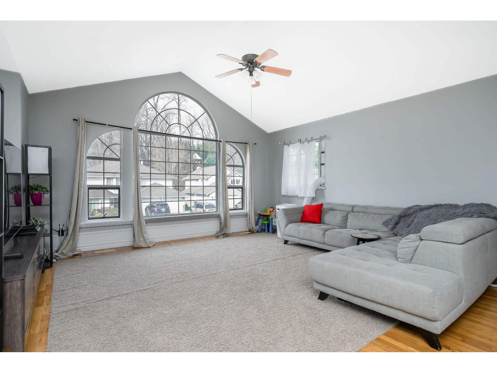 32958 Harwood Place, Abbotsford, British Columbia  V2S 7C2 - Photo 5 - R3148460
