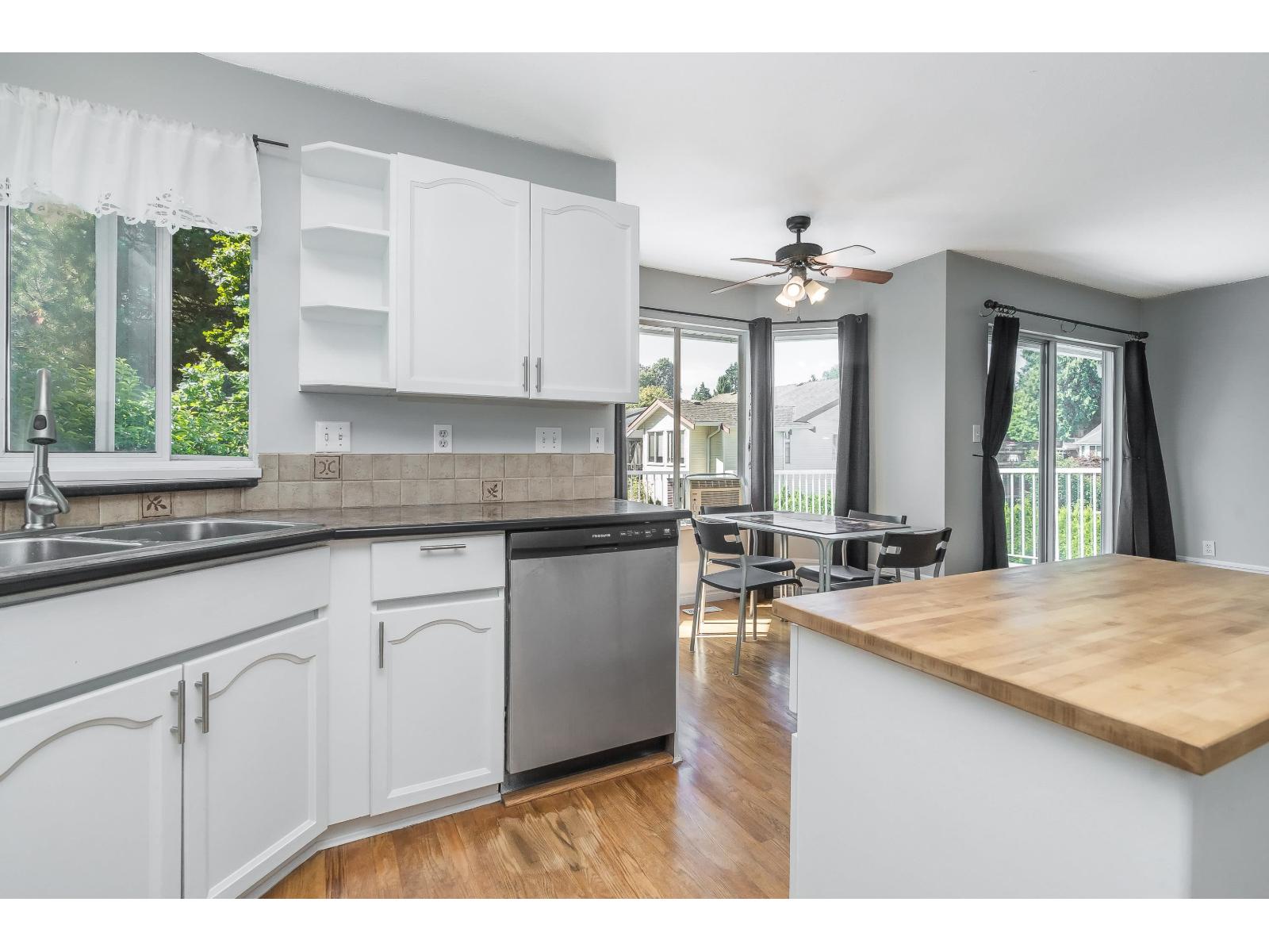 32958 Harwood Place, Abbotsford, British Columbia  V2S 7C2 - Photo 9 - R3148460
