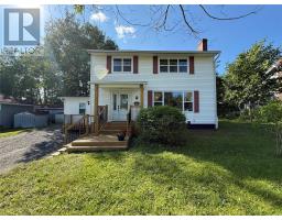 <div class="price">$294,900</div> 9 Poplar Road<br>Grand Falls-Windsor, Newfoundland & Labrador<br><div class='bed_bath'>4 Bed | 2 Bath</div>