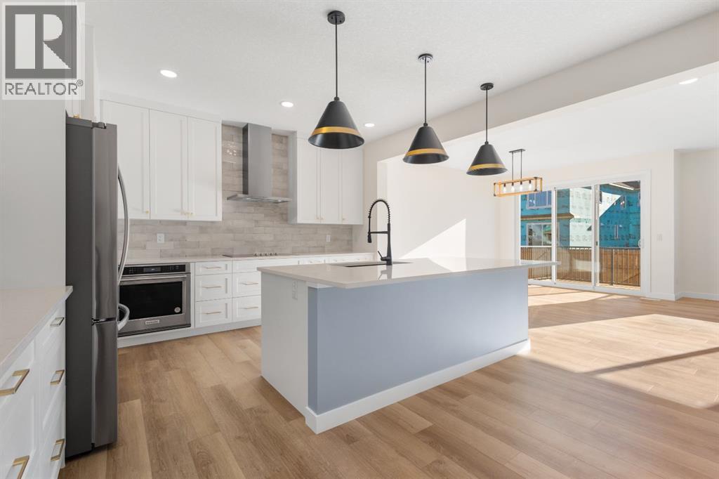 53 Versant Point SW, Calgary, Alberta  T2Y 0X1 - Photo 3 - A2328185