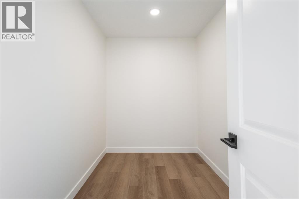53 Versant Point SW, Calgary, Alberta  T2Y 0X1 - Photo 30 - A2328185