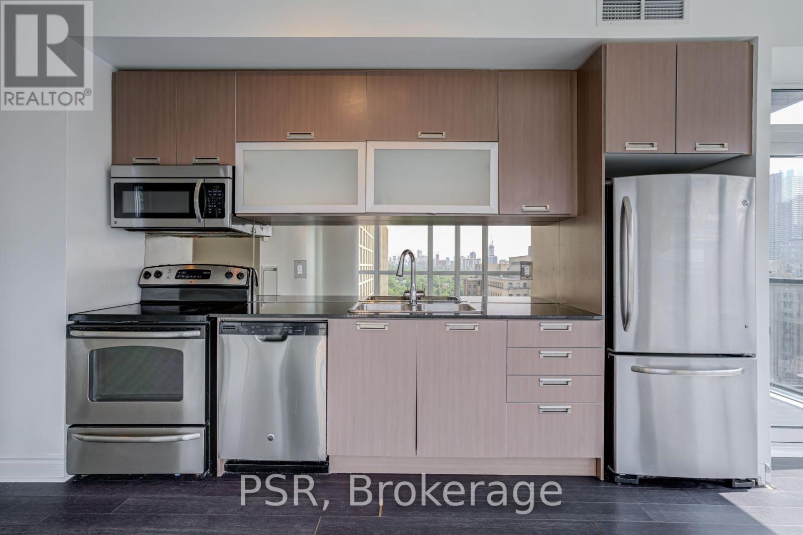 1909 - 28 Ted Rogers Way, Toronto, Ontario  M4Y 2J4 - Photo 10 - C13593944