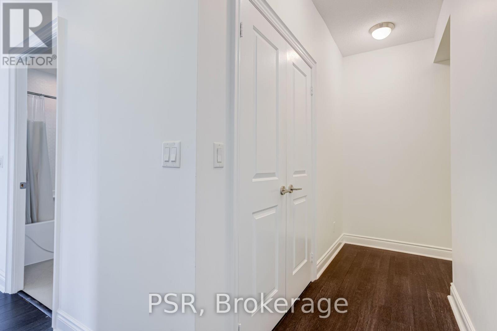 1909 - 28 Ted Rogers Way, Toronto, Ontario  M4Y 2J4 - Photo 28 - C13593944