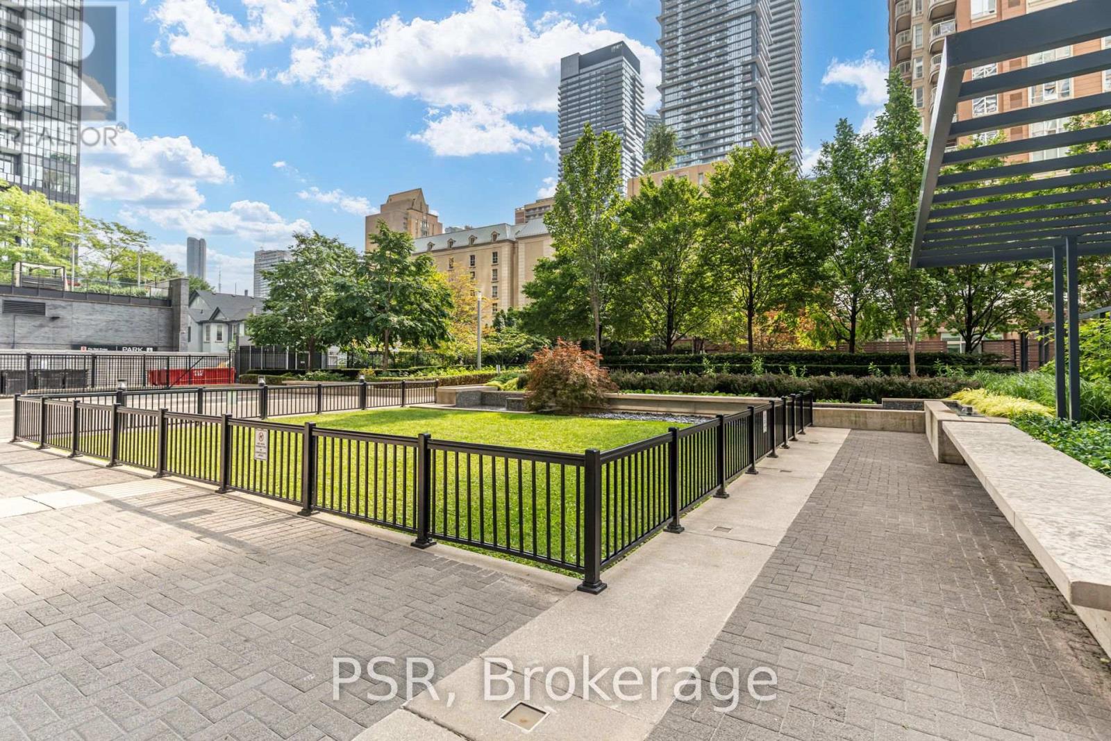 1909 - 28 Ted Rogers Way, Toronto, Ontario  M4Y 2J4 - Photo 35 - C13593944
