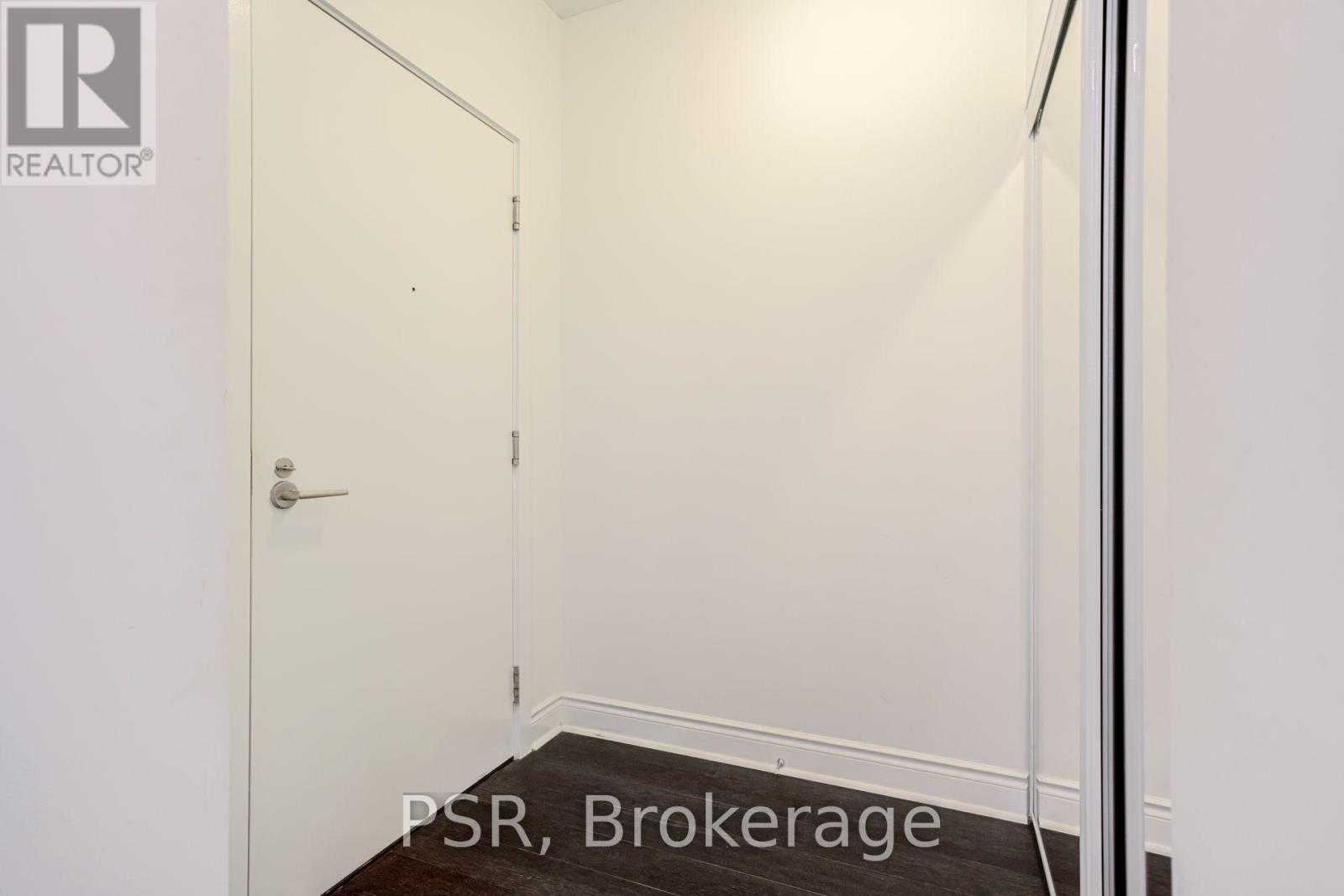 1909 - 28 Ted Rogers Way, Toronto, Ontario  M4Y 2J4 - Photo 6 - C13593944