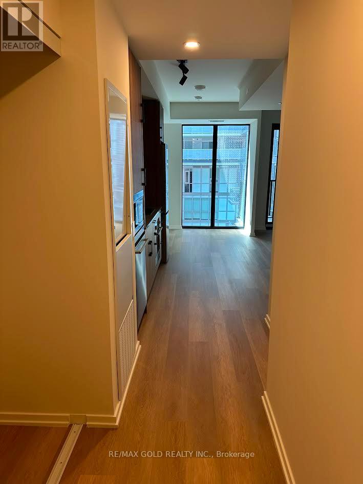 512 - 109 ERSKINE AVENUE, Toronto, Ontario