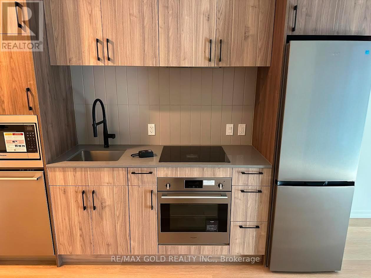 512 - 109 Erskine Avenue, Toronto, Ontario  M4P 0G6 - Photo 2 - C13593964