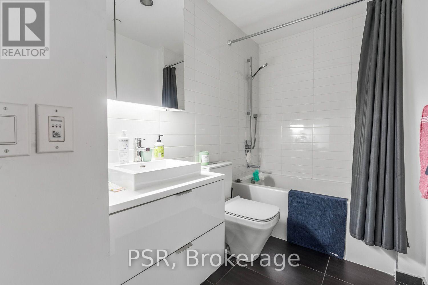 508 - 170 Bayview Avenue, Toronto, Ontario  M5A 0M4 - Photo 17 - C13594010