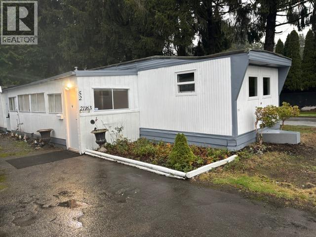52 21163 LOUGHEED HIGHWAY