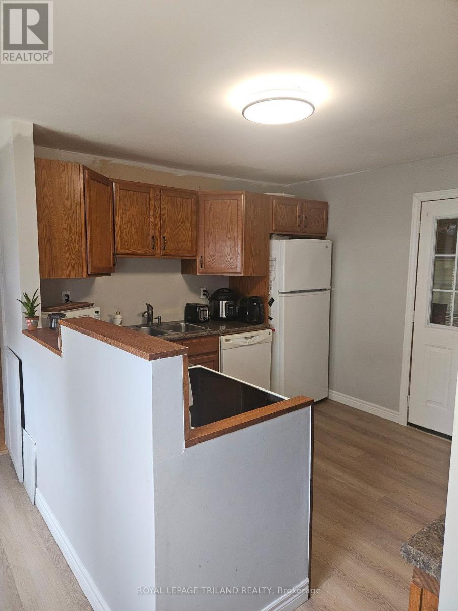 177 Furnival Road, West Elgin, Ontario  N0L 2P0 - Photo 6 - X13555322