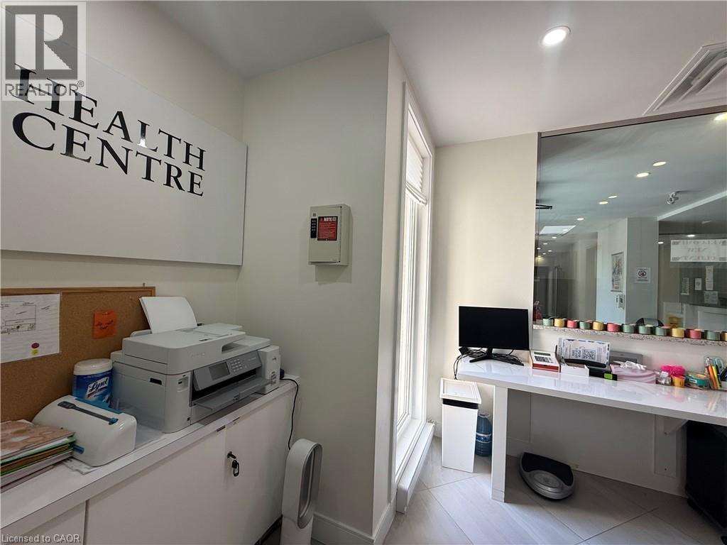 51 Benton Street, Kitchener, Ontario  N2G 3H1 - Photo 4 - 40850267