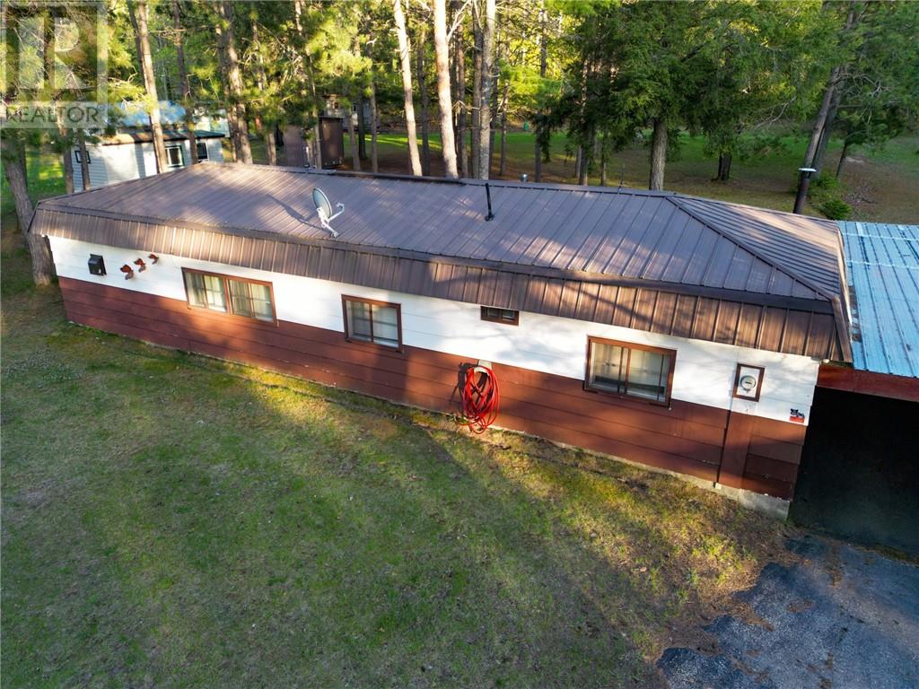 15769 Highway 540, Evansville, Ontario  P0P 1E0 - Photo 2 - 2128094