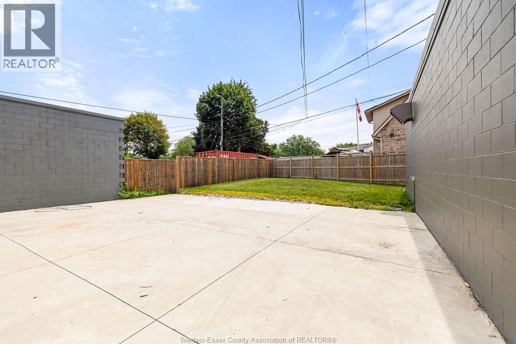 8031 Wyandotte Street East, Windsor, Ontario N8S 1T2 - Photo 20 - 26017743