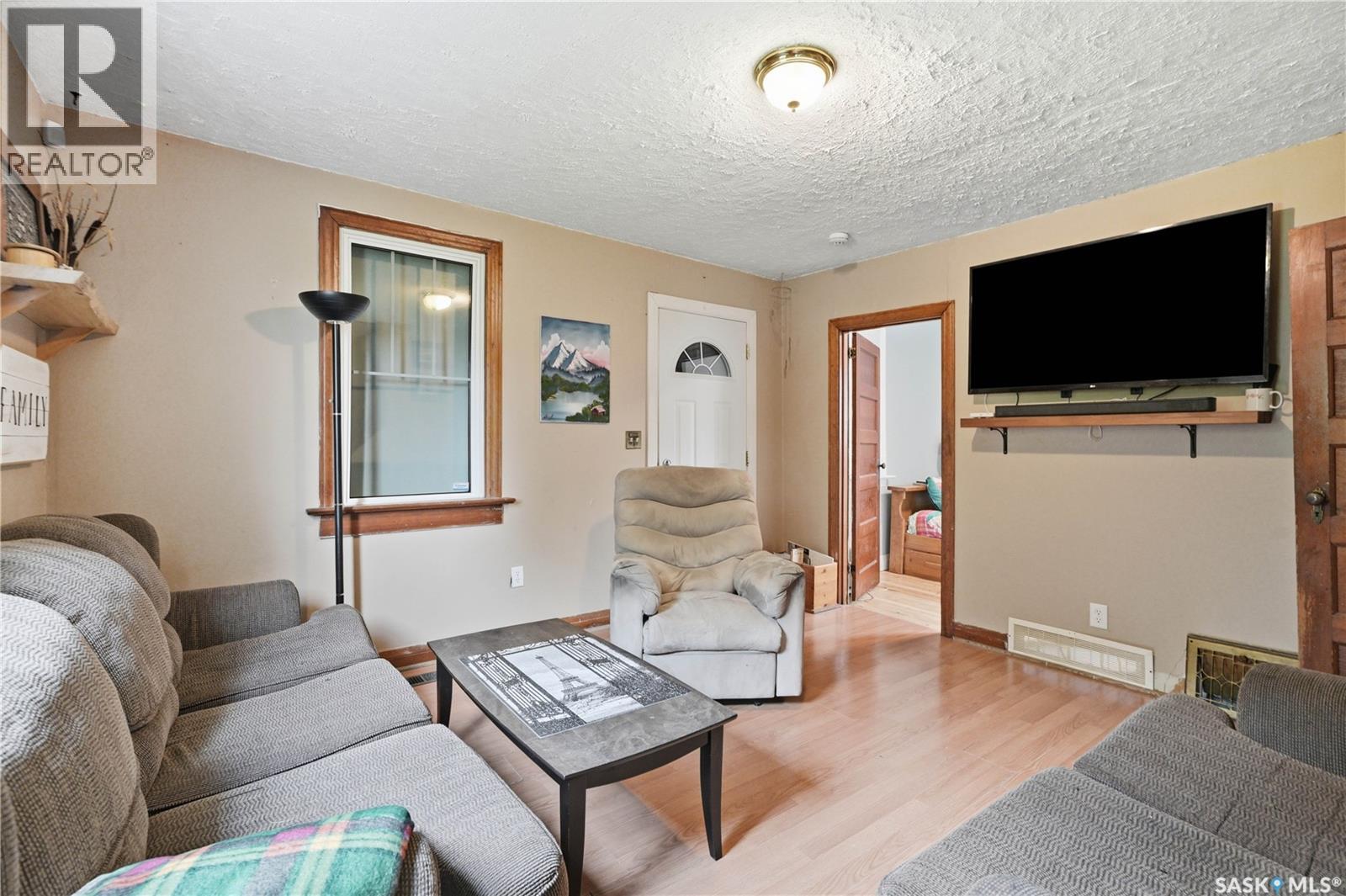 305 2nd Avenue, Borden, Saskatchewan  S0K 0N0 - Photo 5 - SK043353