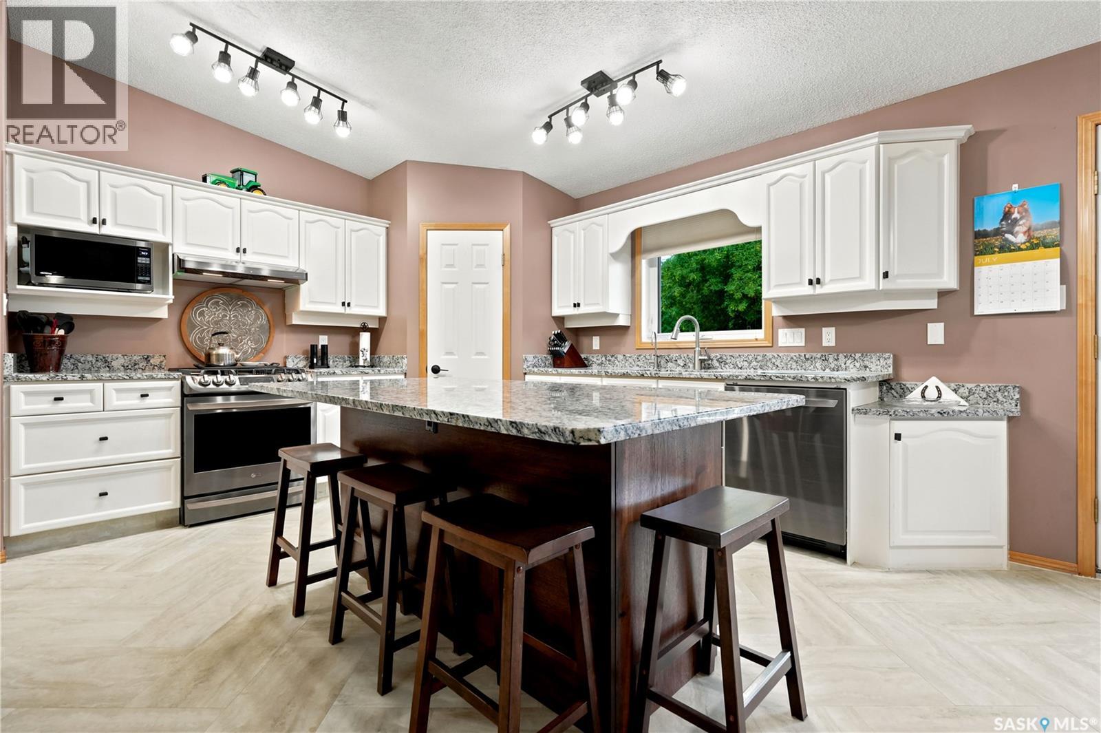 12 Stern Place, Edenwold Rm No.158, Saskatchewan  S4L 1B2 - Photo 5 - SK043305