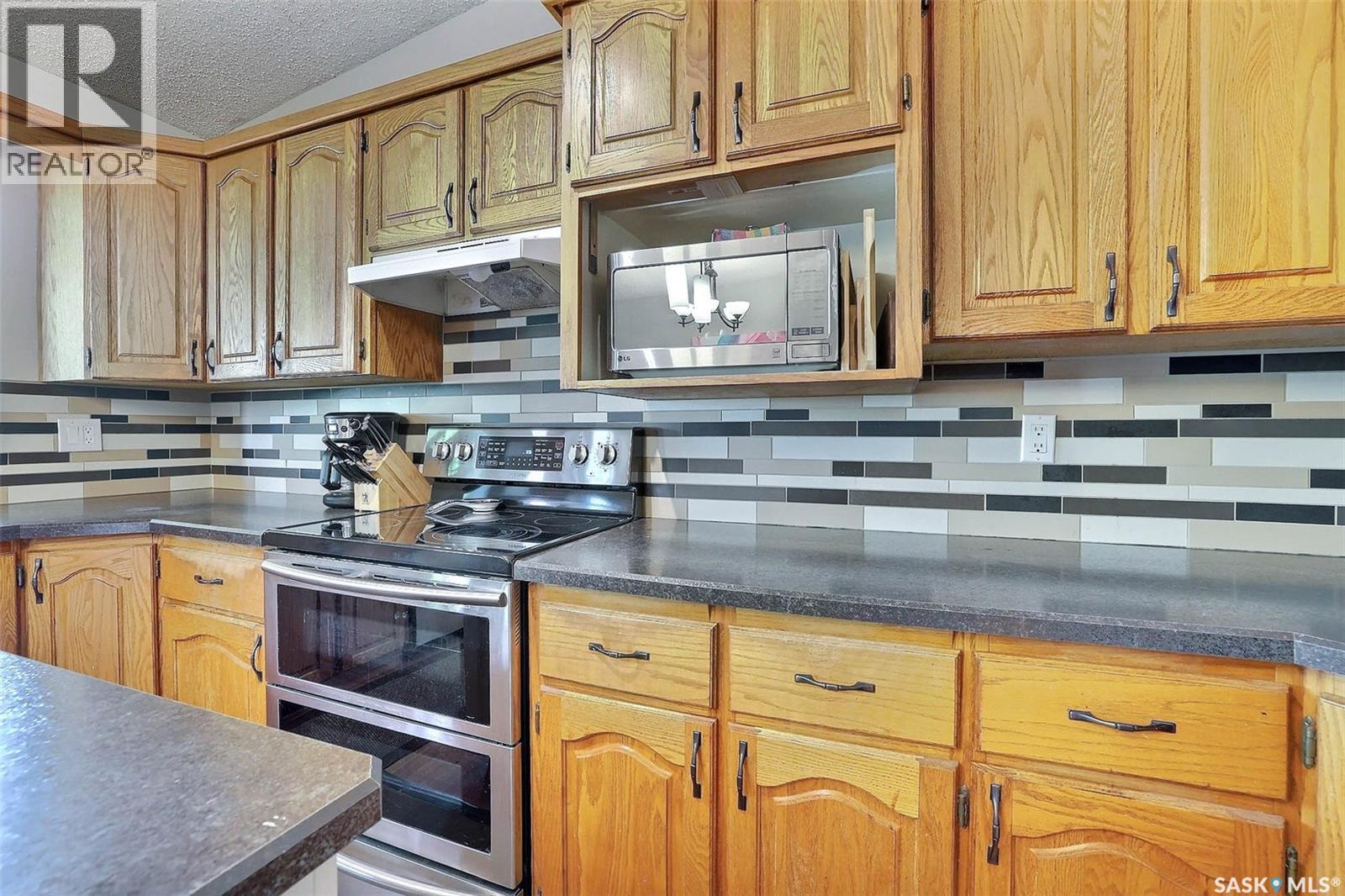 3419 Keehr Place E, Regina, Saskatchewan  S4N 7A5 - Photo 10 - SK043271