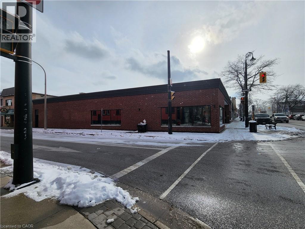 130 Christina Street N, Sarnia, Ontario  N7T 5T6 - Photo 3 - 40796580