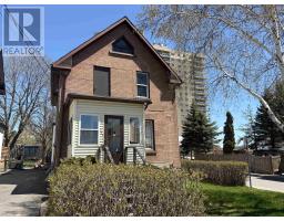 390 Ambrose, Thunder Bay, Ontario