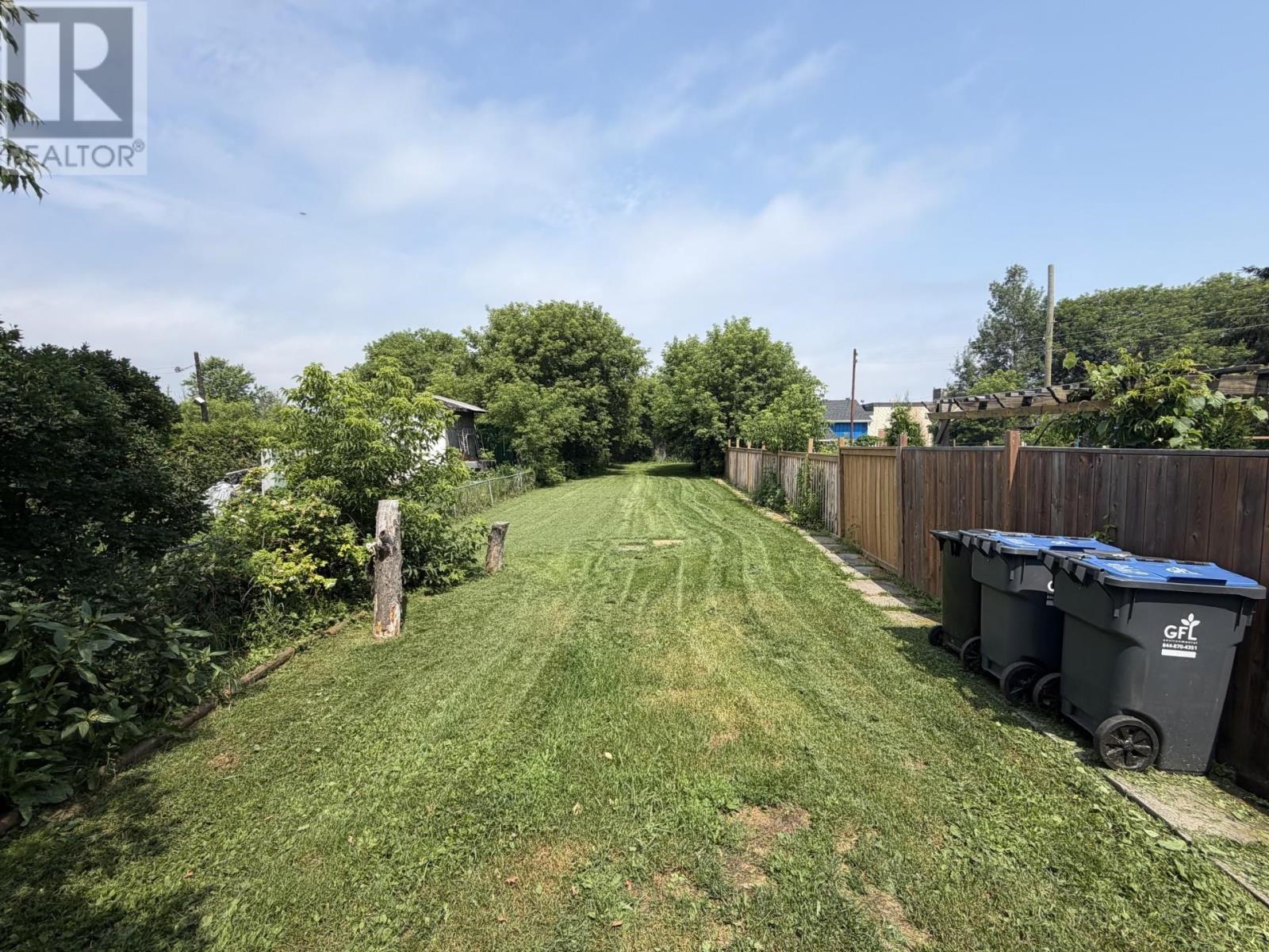 320 First Ave, Thunder Bay, Ontario  P7B 2M8 - Photo 21 - TB2602030