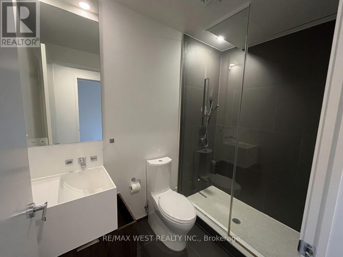 524 - 1 Bloor Street E, Toronto, Ontario  M4Y 2Z1 - Photo 3 - C13594168
