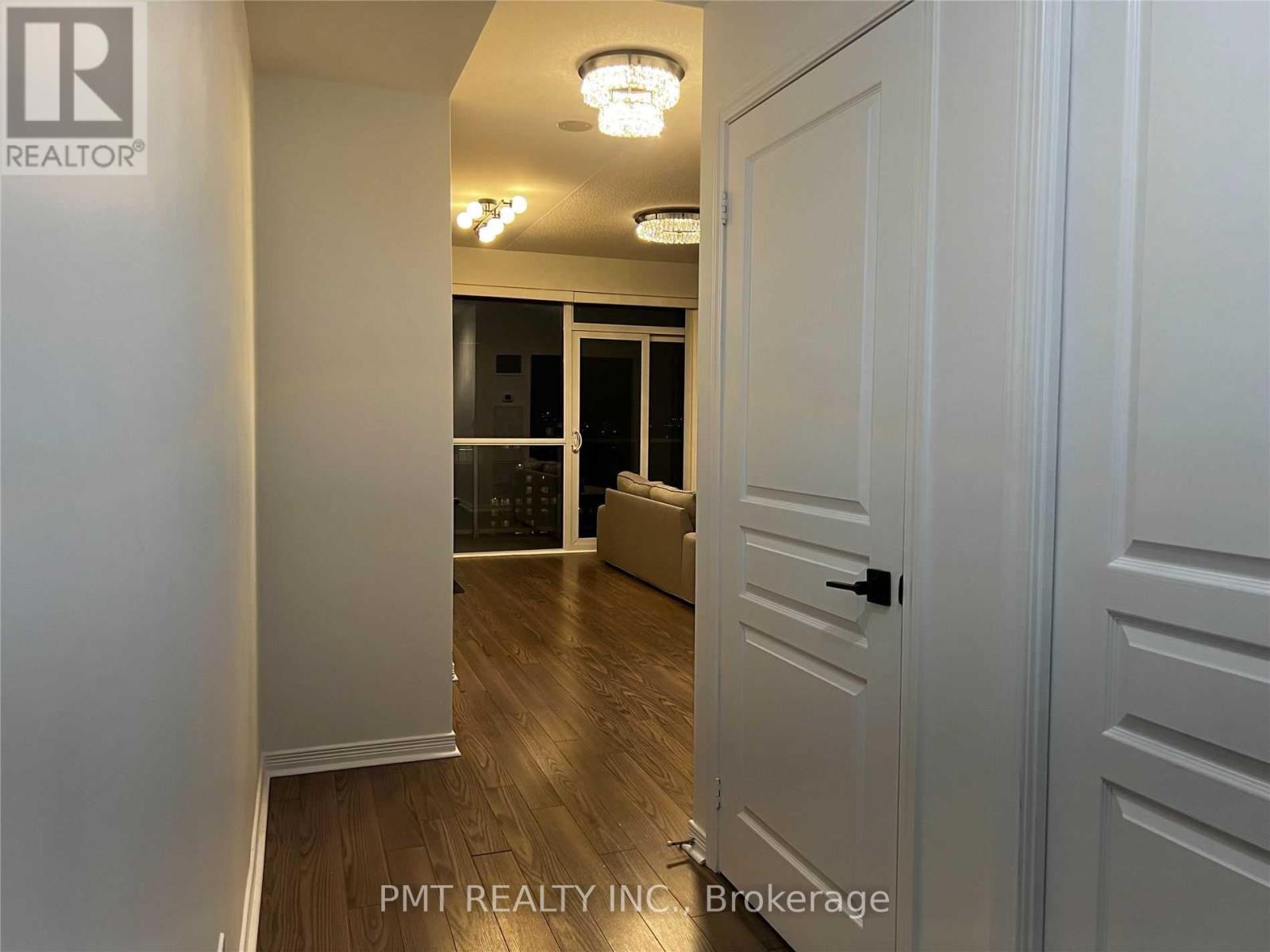 2014 - 352 Front Street W, Toronto (Waterfront Communities), Ontario  M5V 0K3 - Photo 3 - C13594202