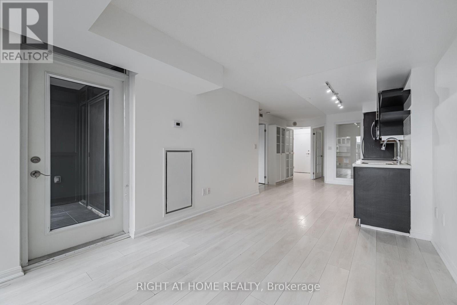 516 - 400 Adelaide Street E, Toronto, Ontario  M5A 4S3 - Photo 12 - C13594240