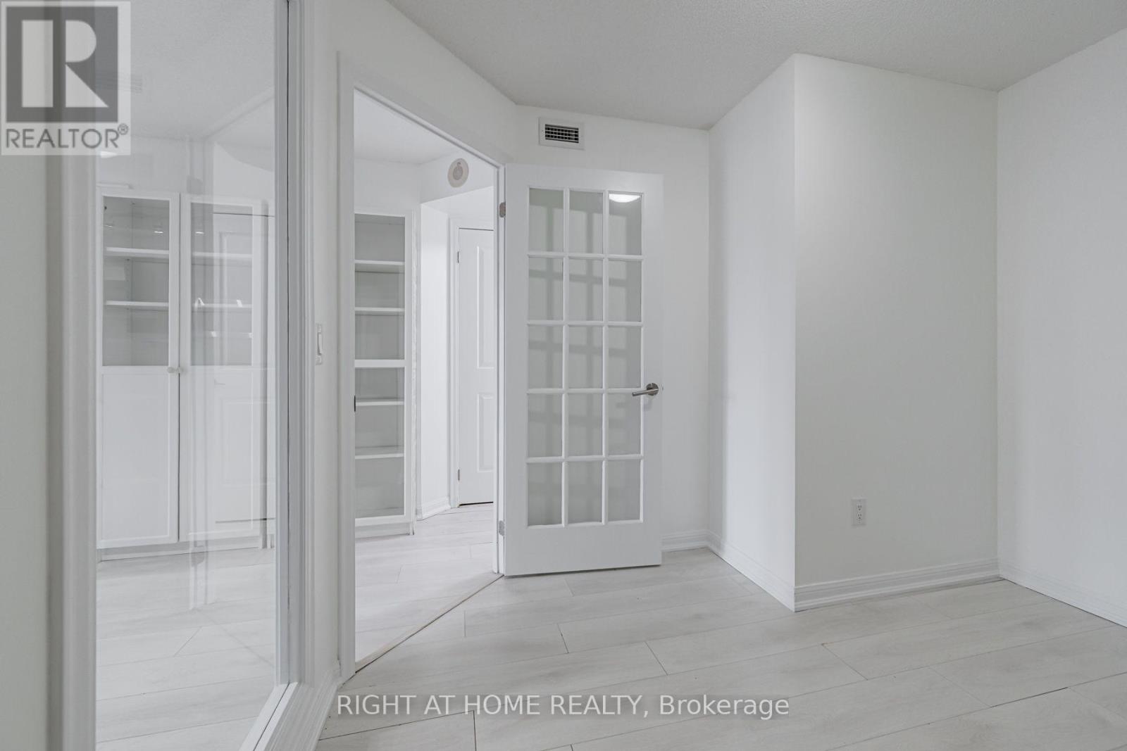 516 - 400 Adelaide Street E, Toronto, Ontario  M5A 4S3 - Photo 17 - C13594240