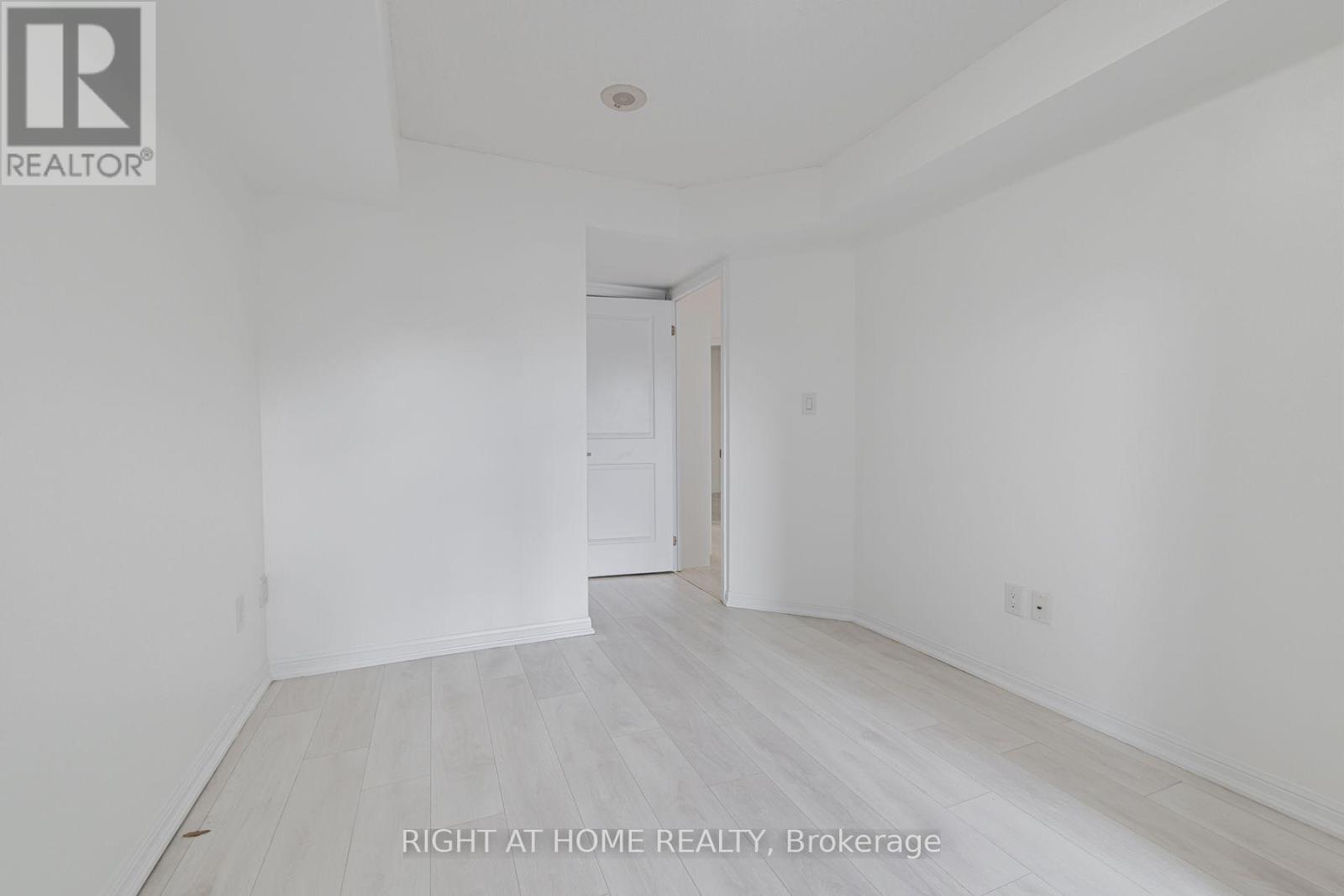 516 - 400 Adelaide Street E, Toronto, Ontario  M5A 4S3 - Photo 21 - C13594240