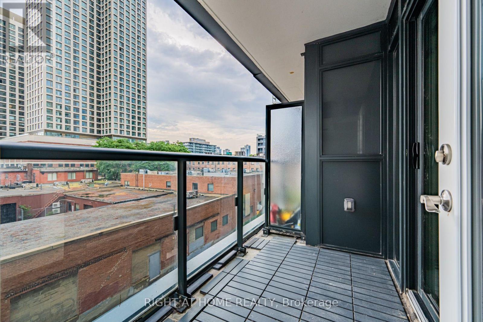 516 - 400 Adelaide Street E, Toronto, Ontario  M5A 4S3 - Photo 30 - C13594240